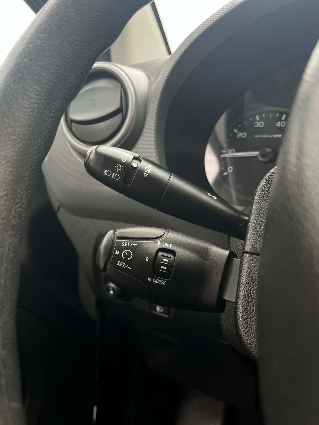 PEUGEOT PARTNER II      2018         107 000 km        DIESEL     100ch