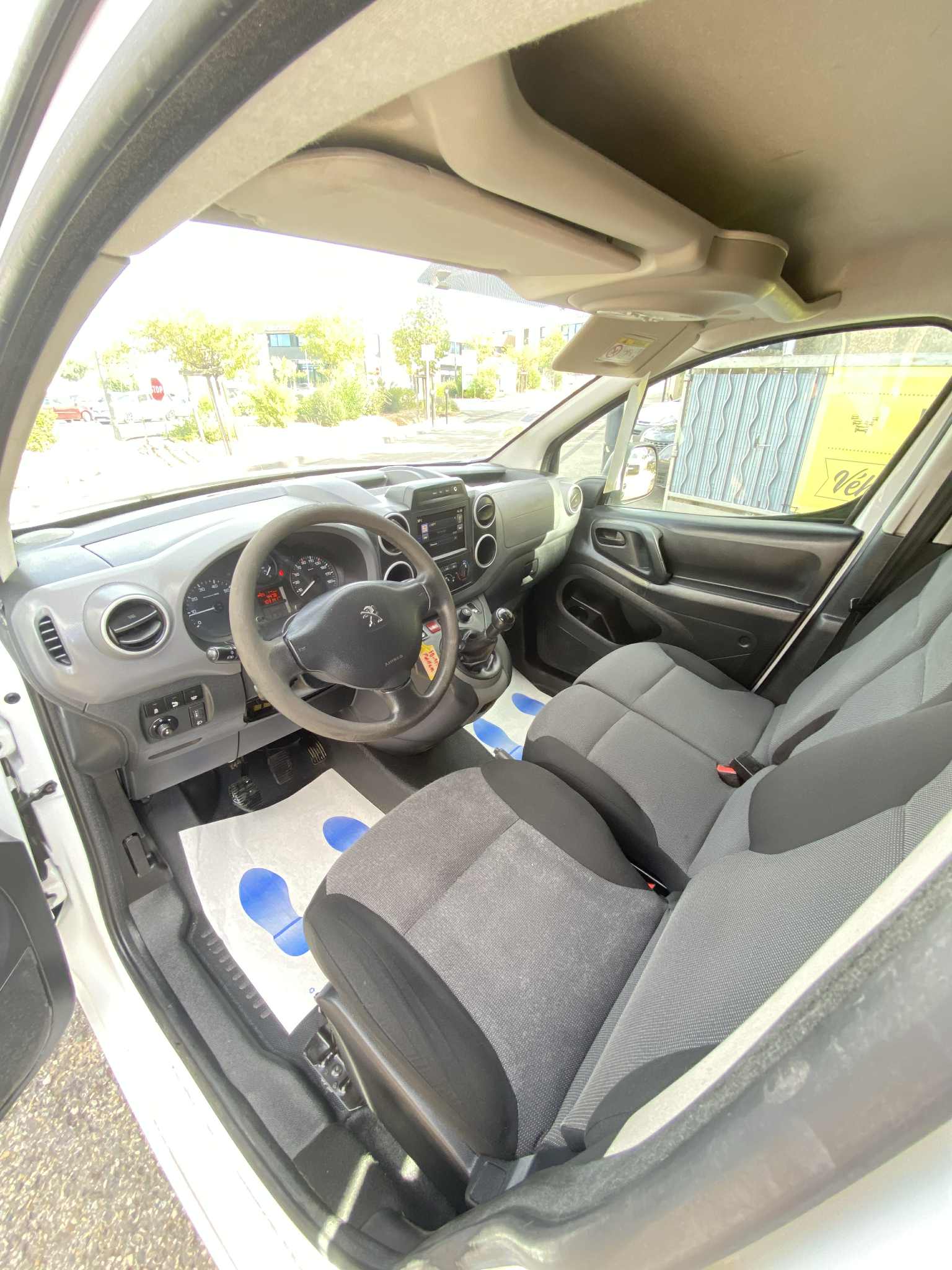 Peugeot   Partner    2018    1.6 HDI  100ch      103000 Km