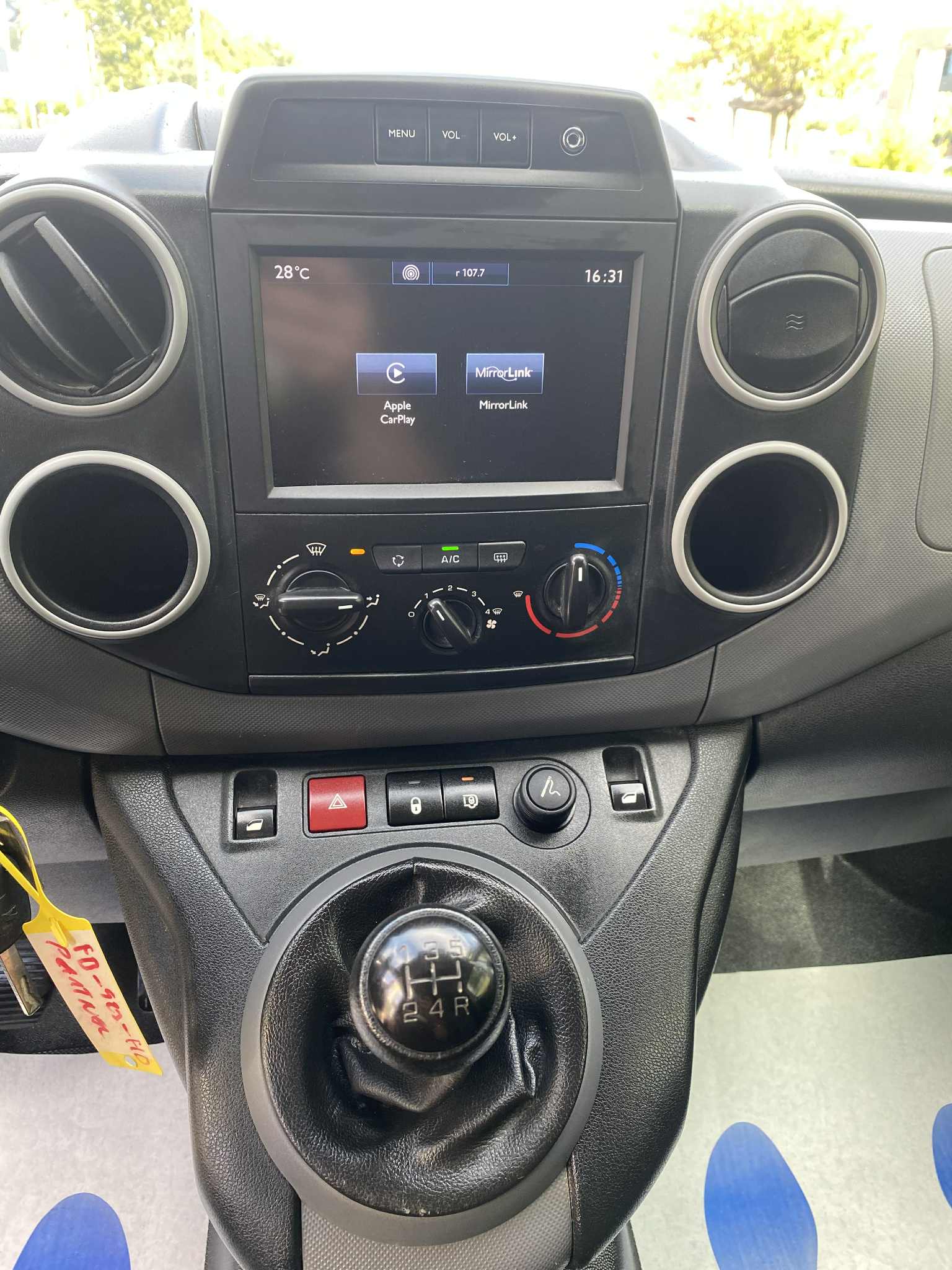 Peugeot   Partner    2018    1.6 HDI  100ch      103000 Km