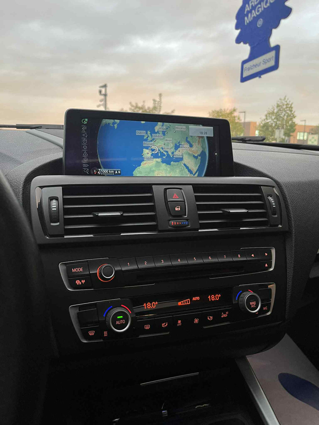 BMW SERIE 1 (E82)   COUPE 118D 143ch  boite automatique  Diesel  2013