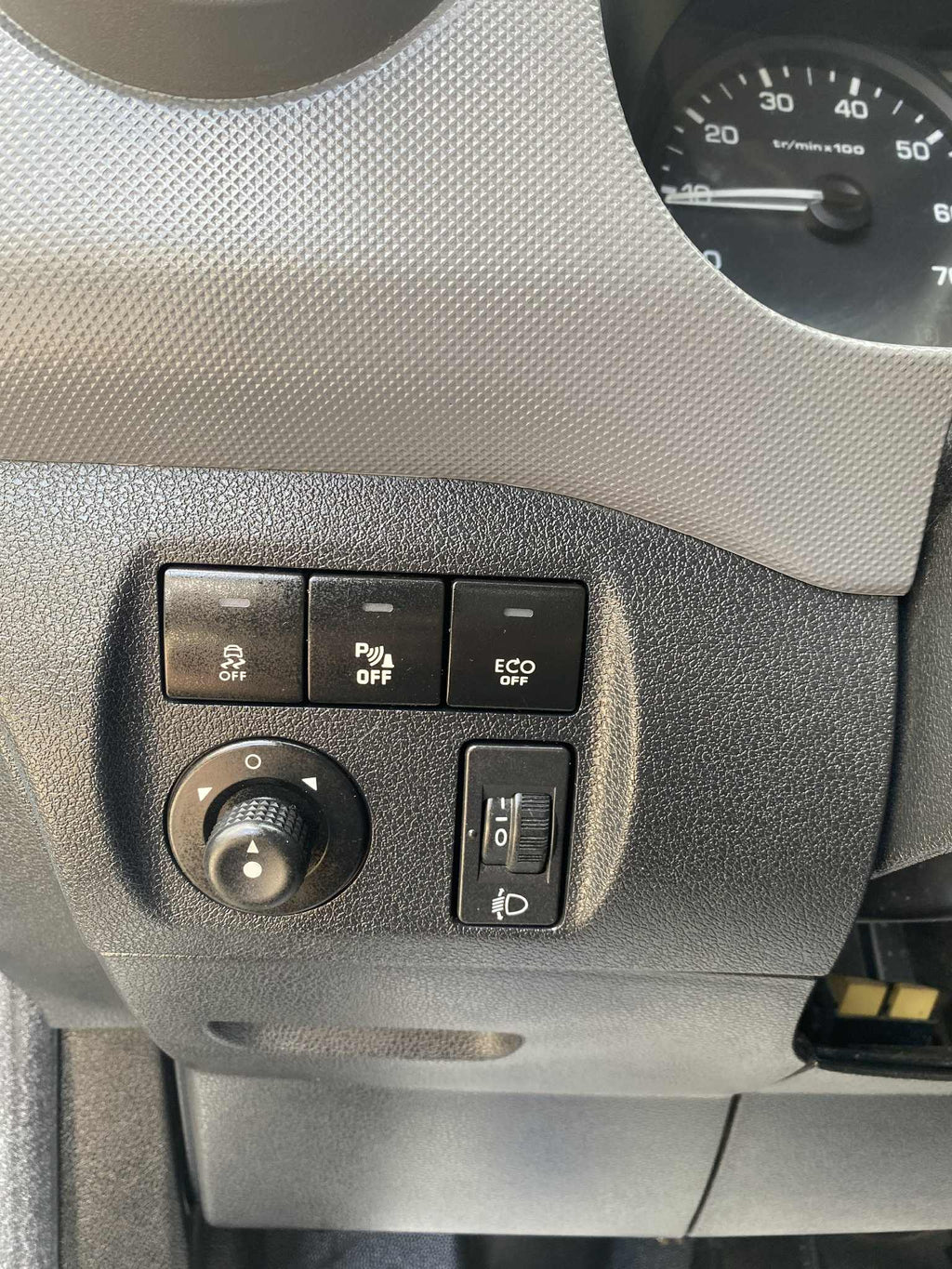 Peugeot   Partner    2018    1.6 HDI  100ch      103000 Km