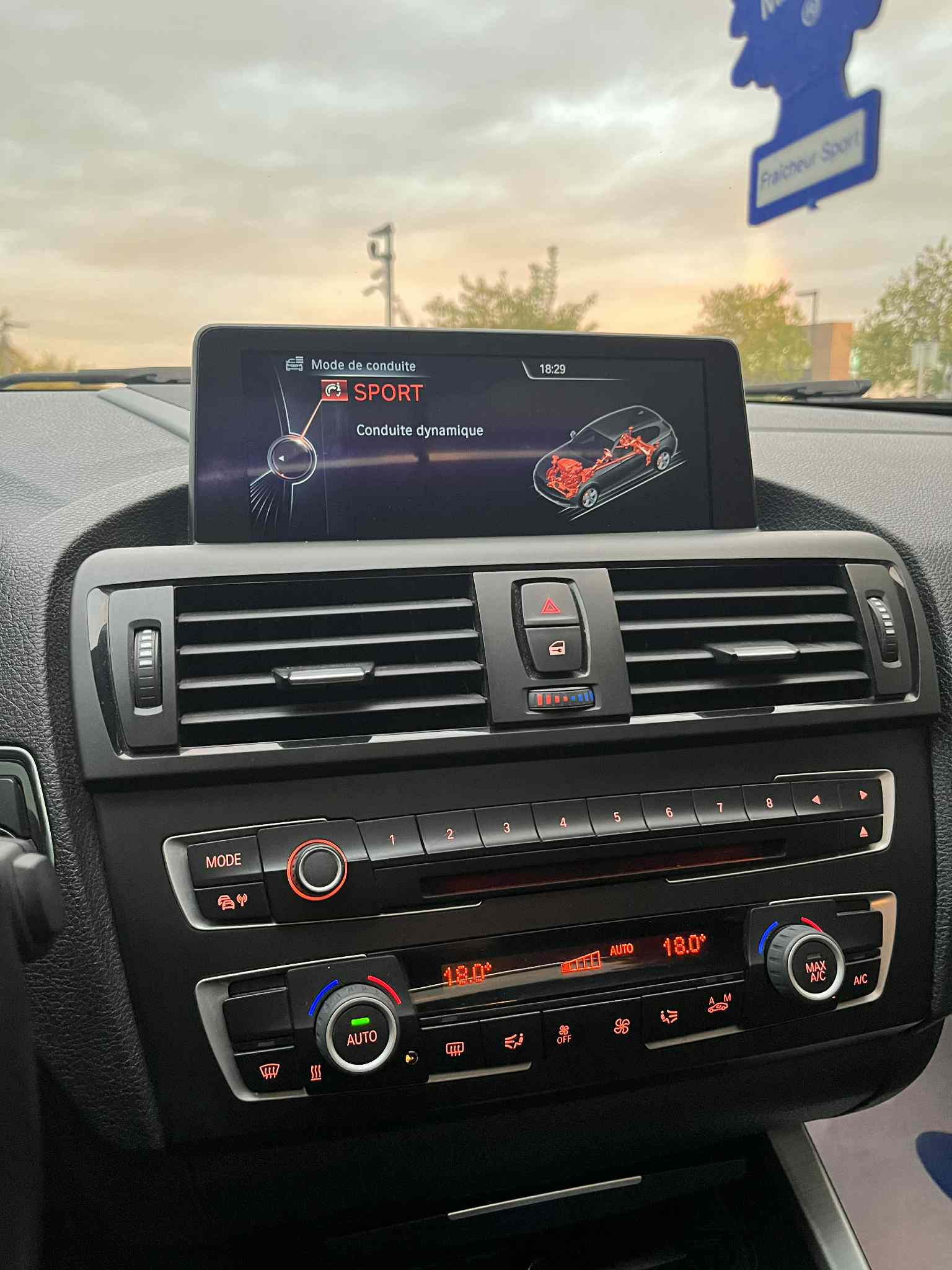 BMW SERIE 1 (E82)   COUPE 118D 143ch  boite automatique  Diesel  2013