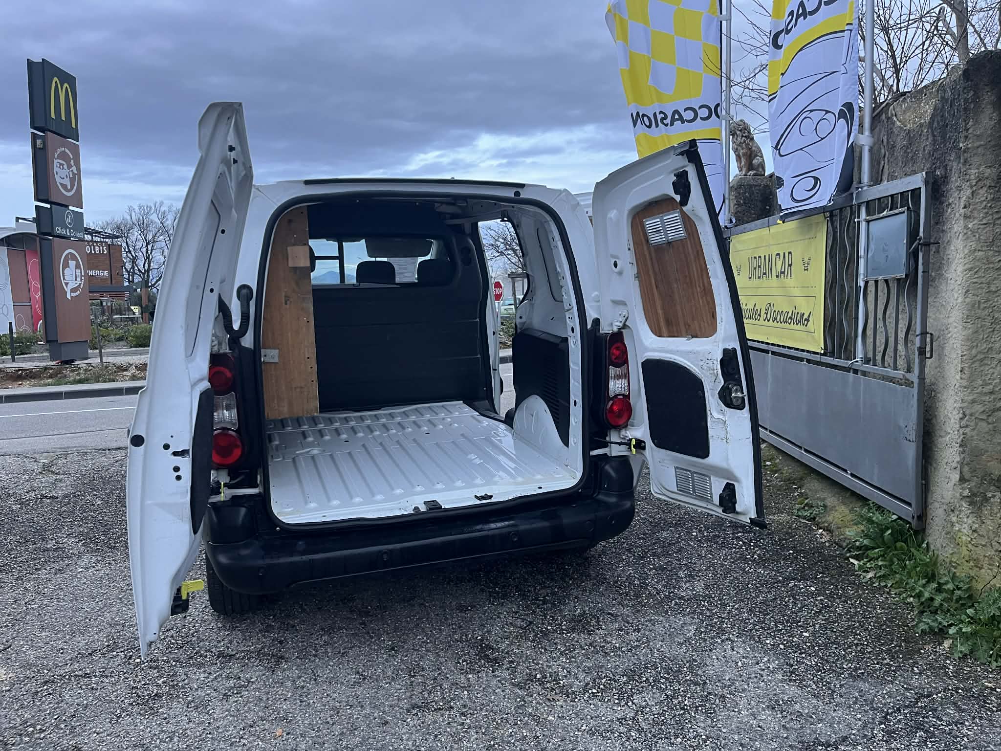 Citroën Berlingo  2017  Diesel   199 700 KM   ENTRETIEN COMPLET A JOUR !!!