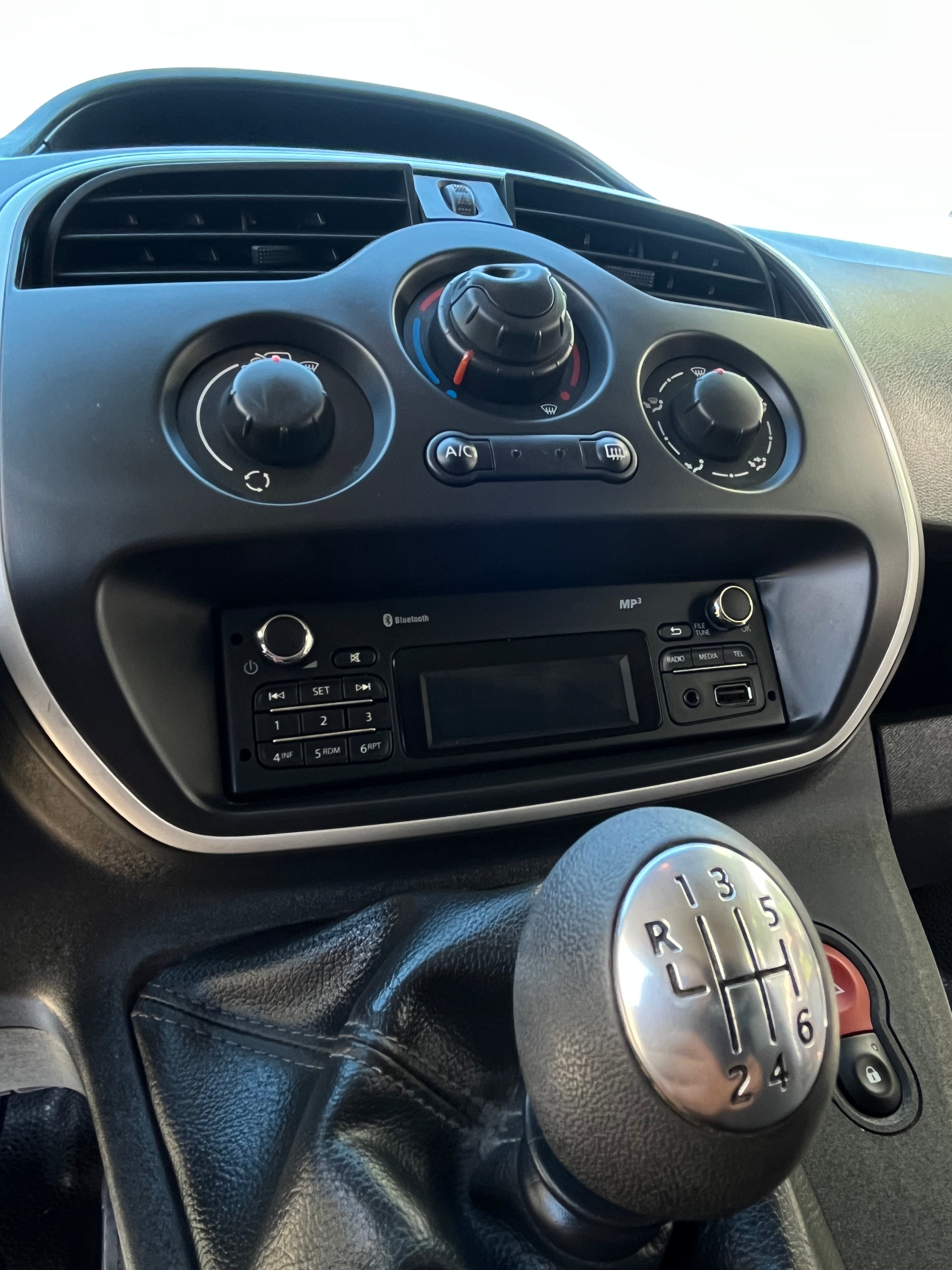 RENAULT  Kangoo  EXPRESS  BLUE  1.5 DCI 95ch    GRAND CONFORT