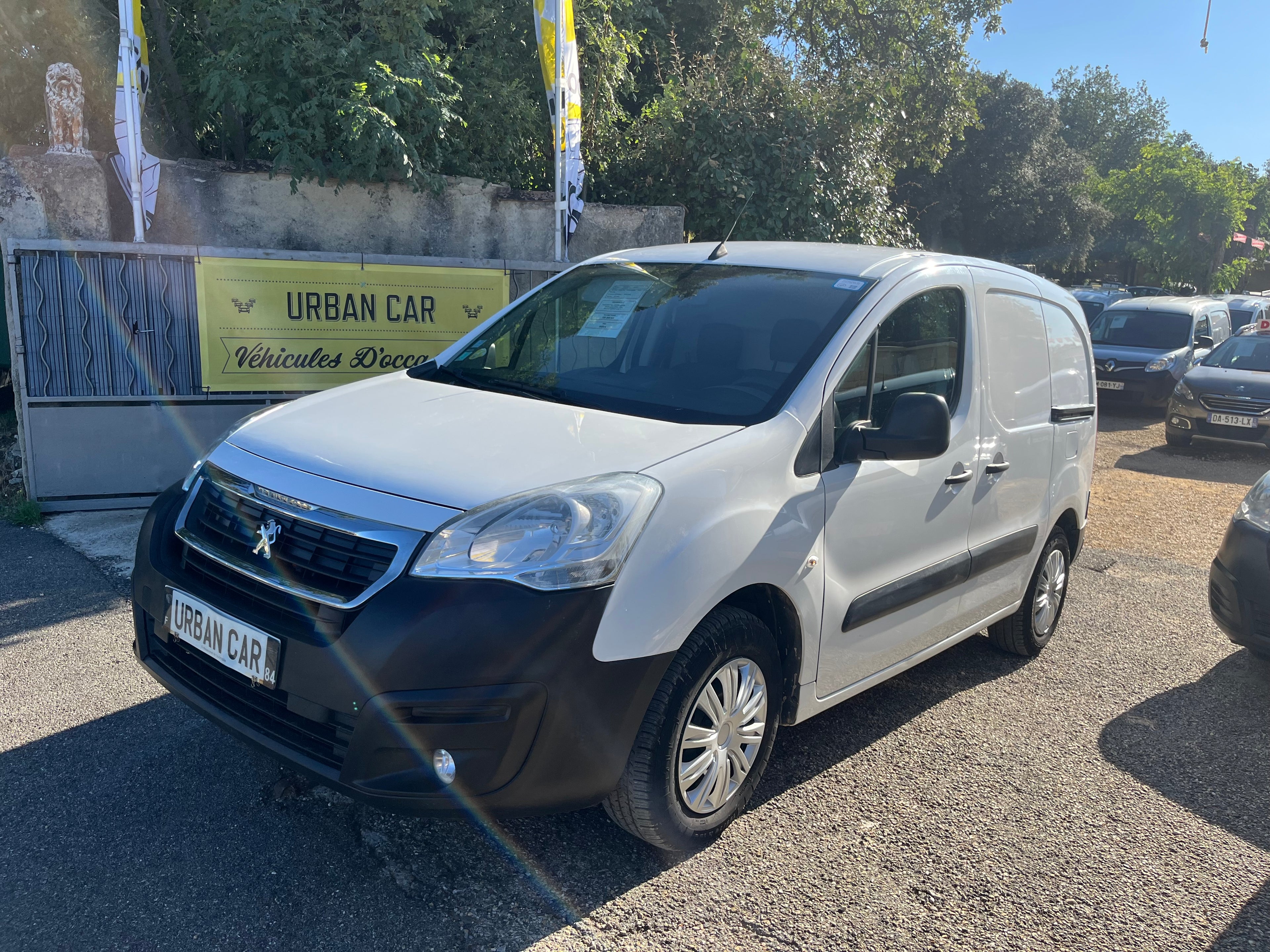 PEUGEOT PARTNER  FOURGON STANDARD   1.6 BLUEHDI  100ch  PREMIUM PACK  109 000 km