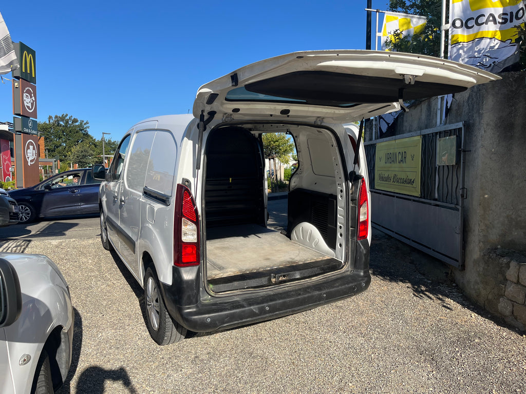 PEUGEOT PARTNER  FOURGON STANDARD   1.6 BLUEHDI  100ch  PREMIUM PACK  109 000 km