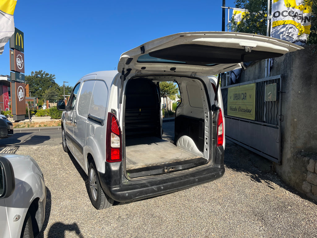 PEUGEOT PARTNER  FOURGON STANDARD   1.6 BLUEHDI  100ch  PREMIUM PACK  109 000 km