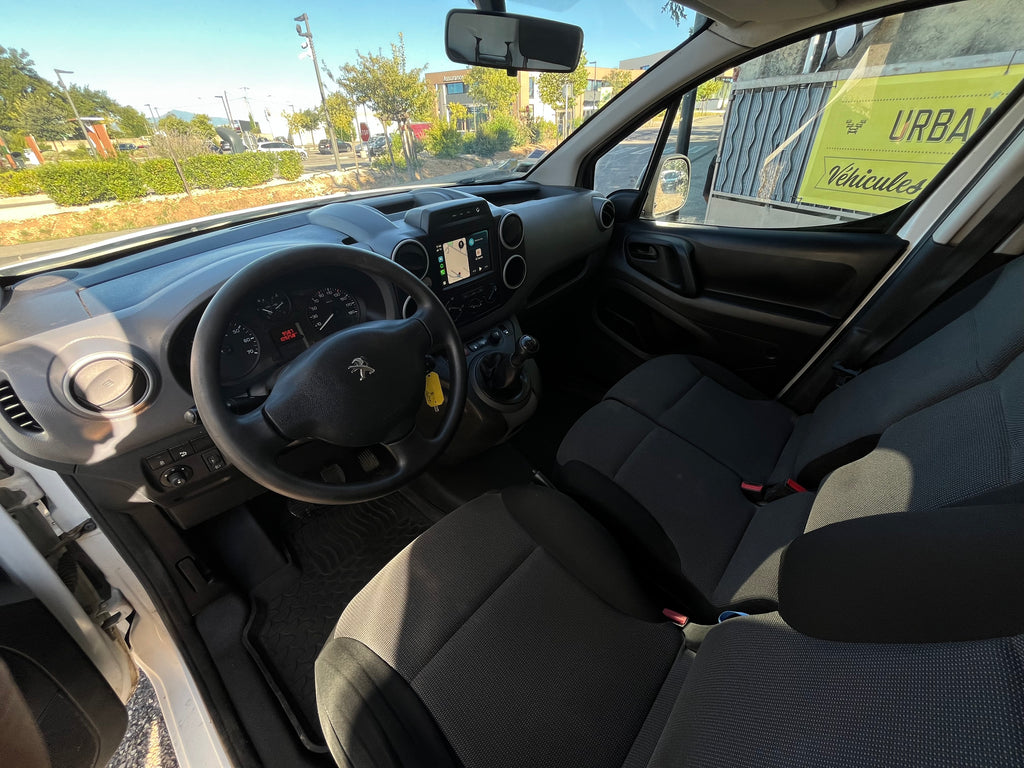 PEUGEOT PARTNER  FOURGON STANDARD   1.6 BLUEHDI  100ch  PREMIUM PACK  109 000 km