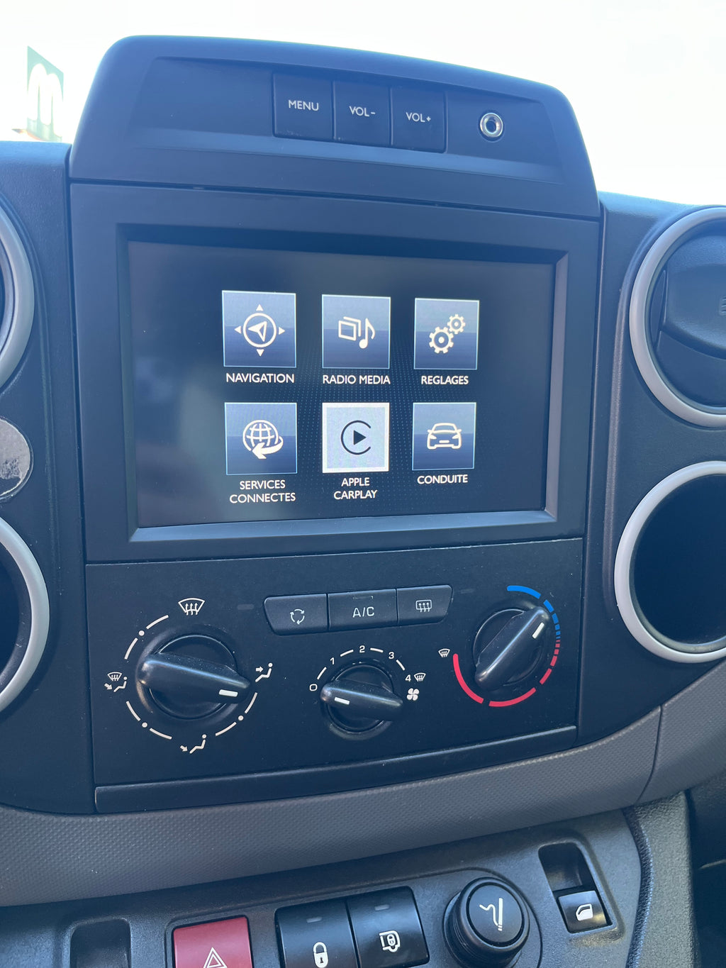 PEUGEOT PARTNER  FOURGON STANDARD   1.6 BLUEHDI  100ch  PREMIUM PACK  109 000 km