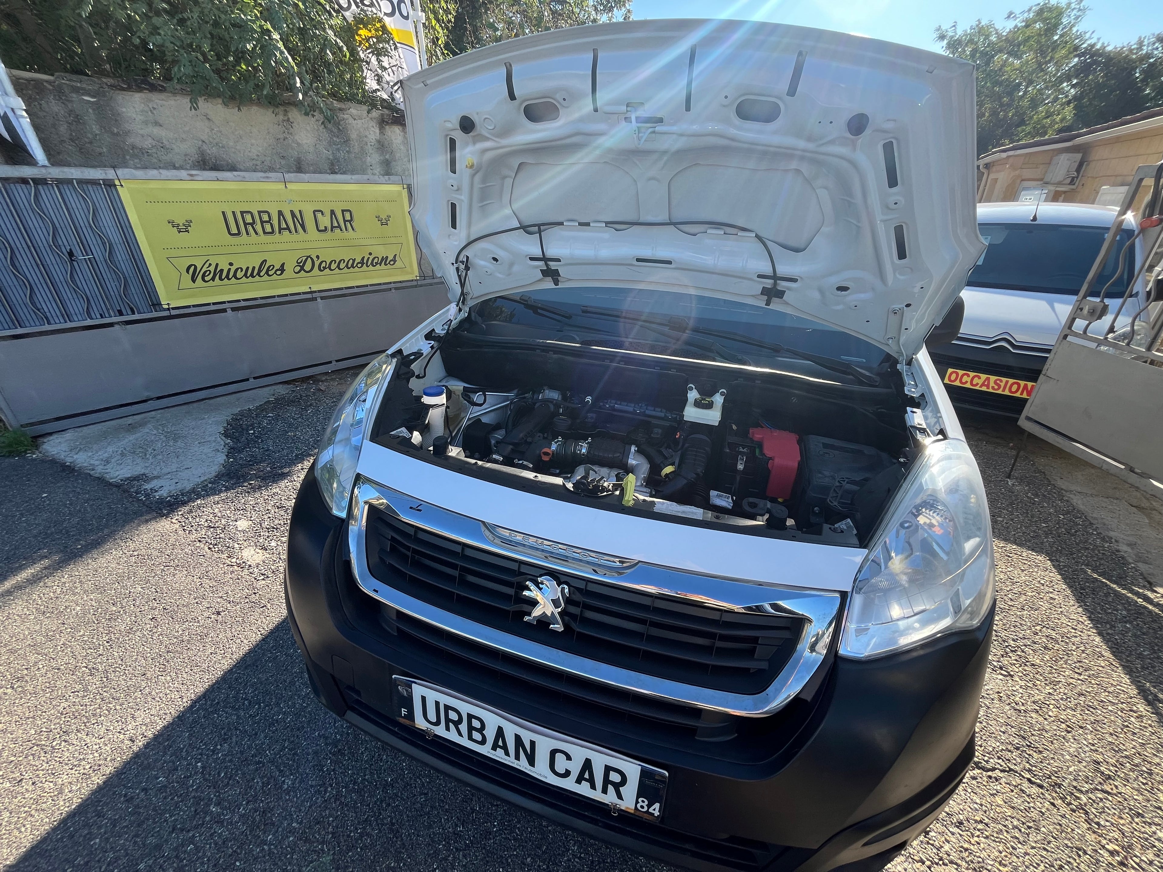 PEUGEOT PARTNER  FOURGON STANDARD   1.6 BLUEHDI  100ch  PREMIUM PACK  109 000 km