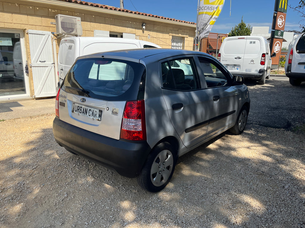 KIA   Picanto   1.0   61 ch   Essence  123 000 km