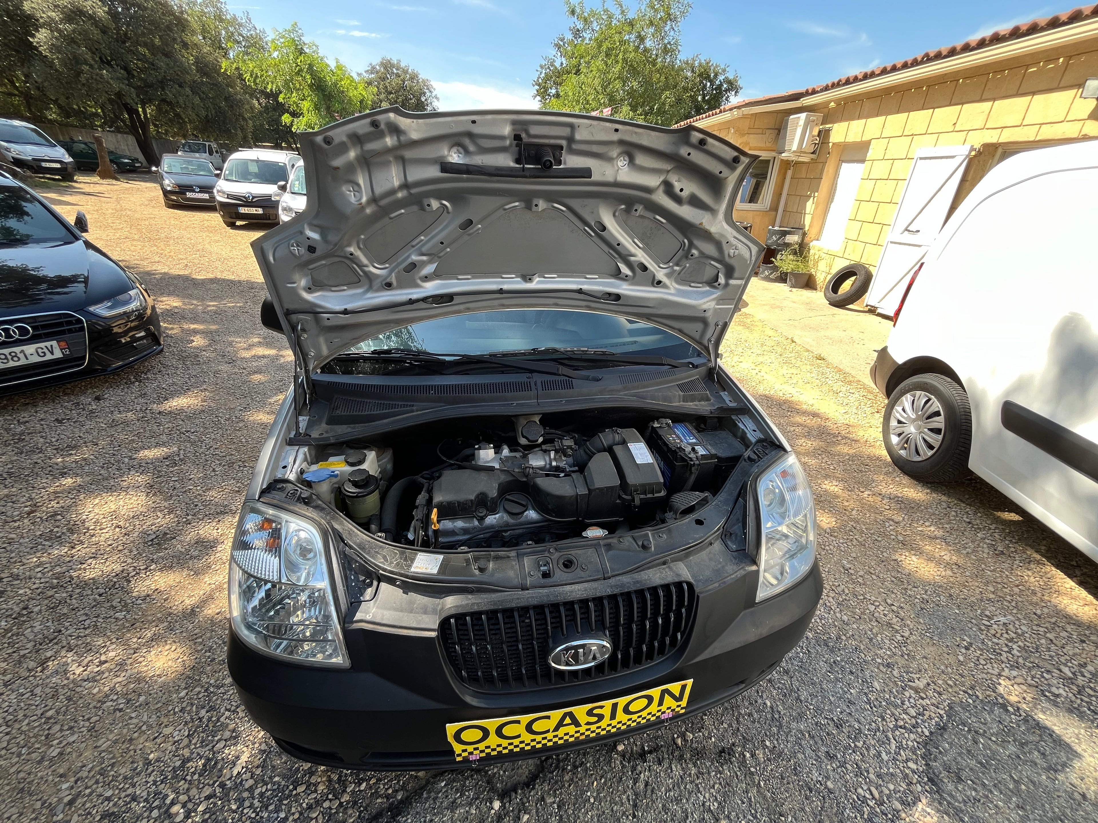 KIA   Picanto   1.0   61 ch   Essence  123 000 km