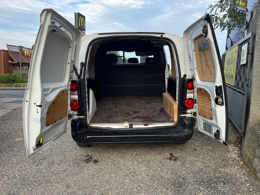 CITROËN Berlingo  II      1.6 BLUEHDI   BUSINESS   TAILLE M  105 000 km