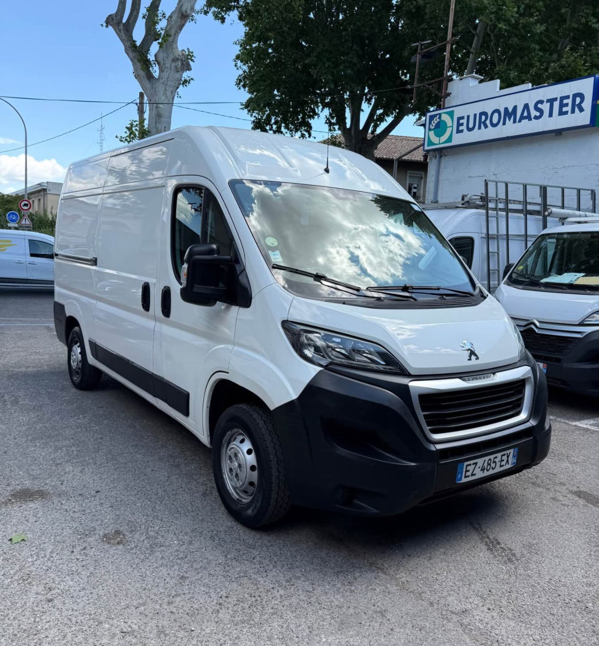 Peugeot boxer   2.0 HDI 131 ch    Diesel      57 270 km   2018