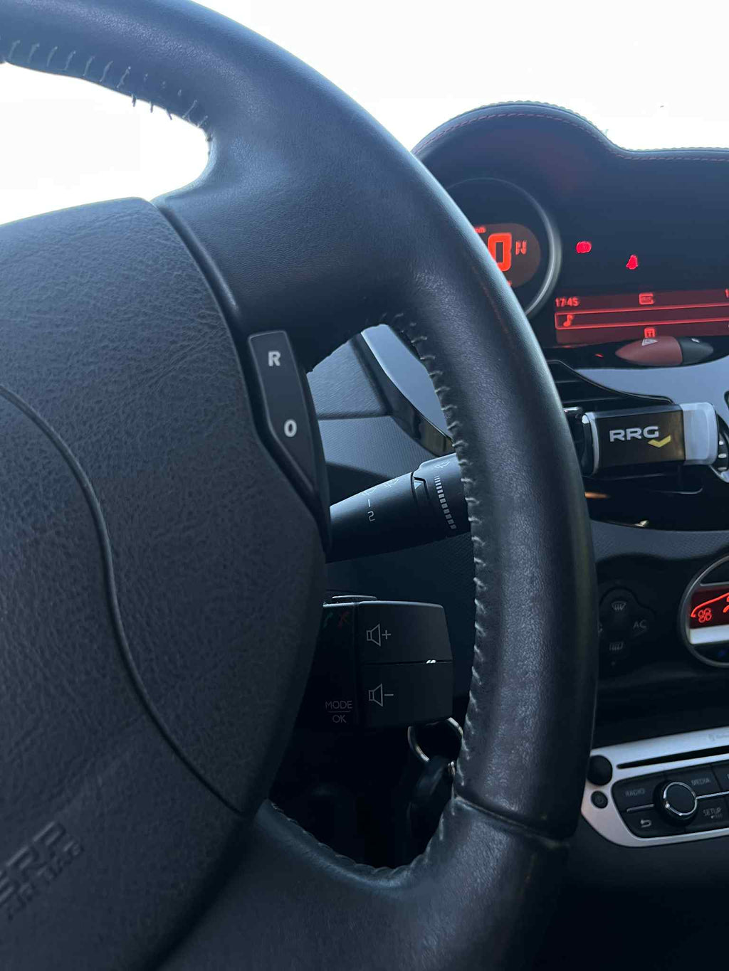 Renault Twingo II  phase 2  1.2 i  75ch  Boite automatique   Essence