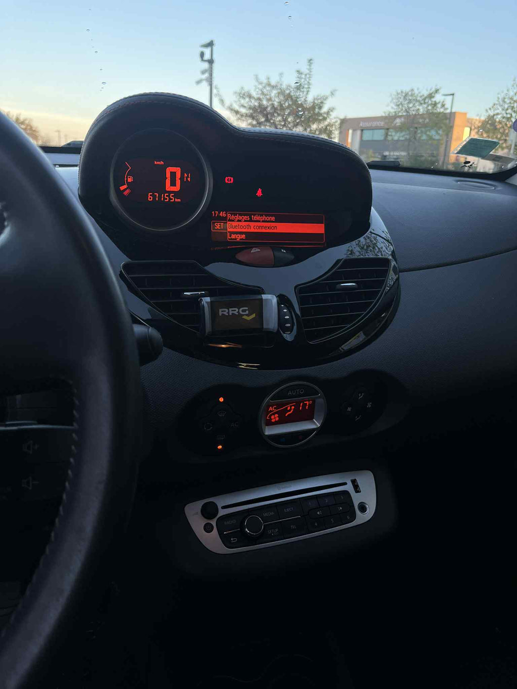 Renault Twingo II  phase 2  1.2 i  75ch  Boite automatique   Essence