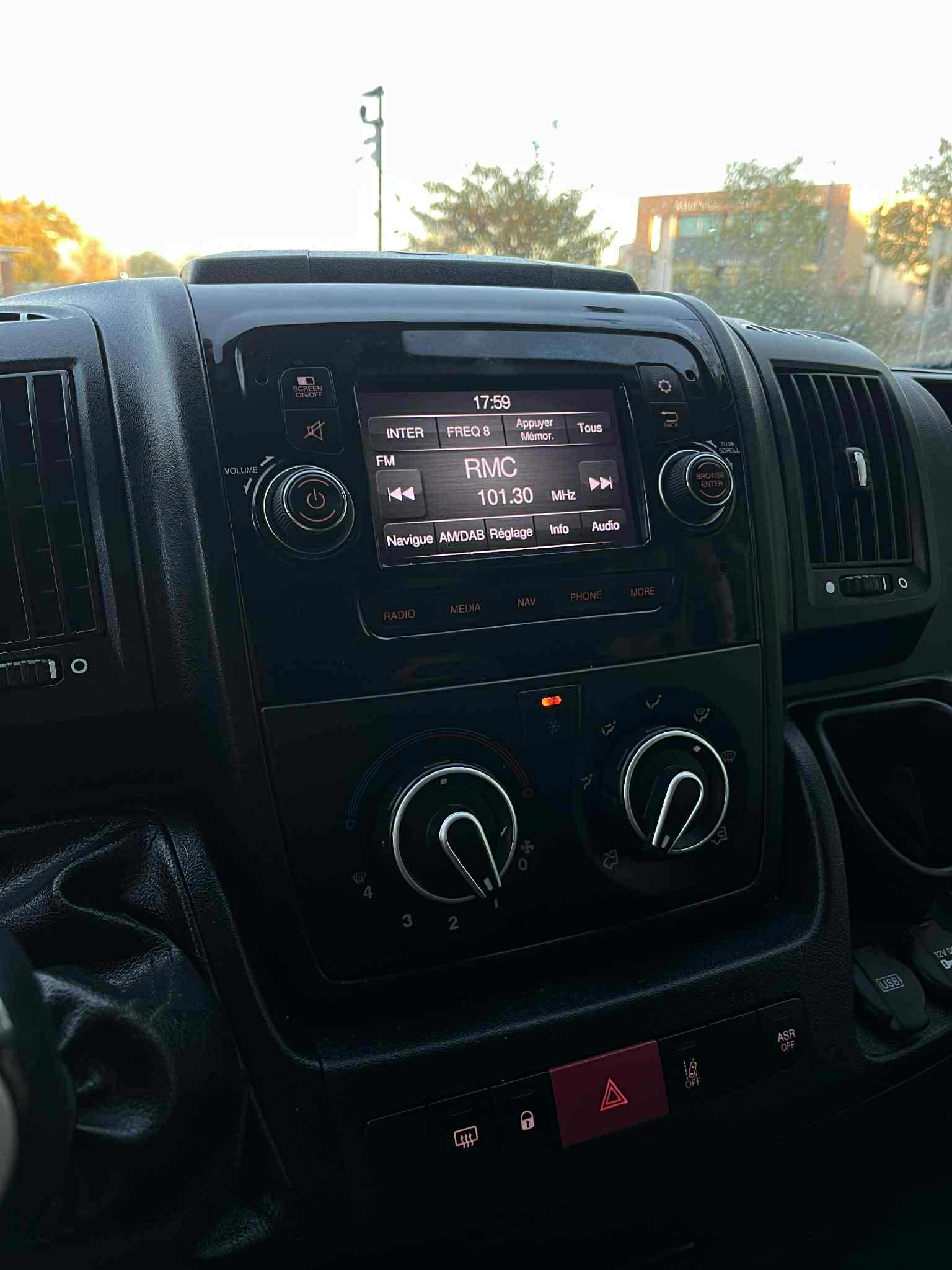 CITROEN   JUMPER II    FOURGON TOLE 35    L3 H2    2.2 BLUEHDI 140ch  DIESEL  Boîte Manuelle 2020