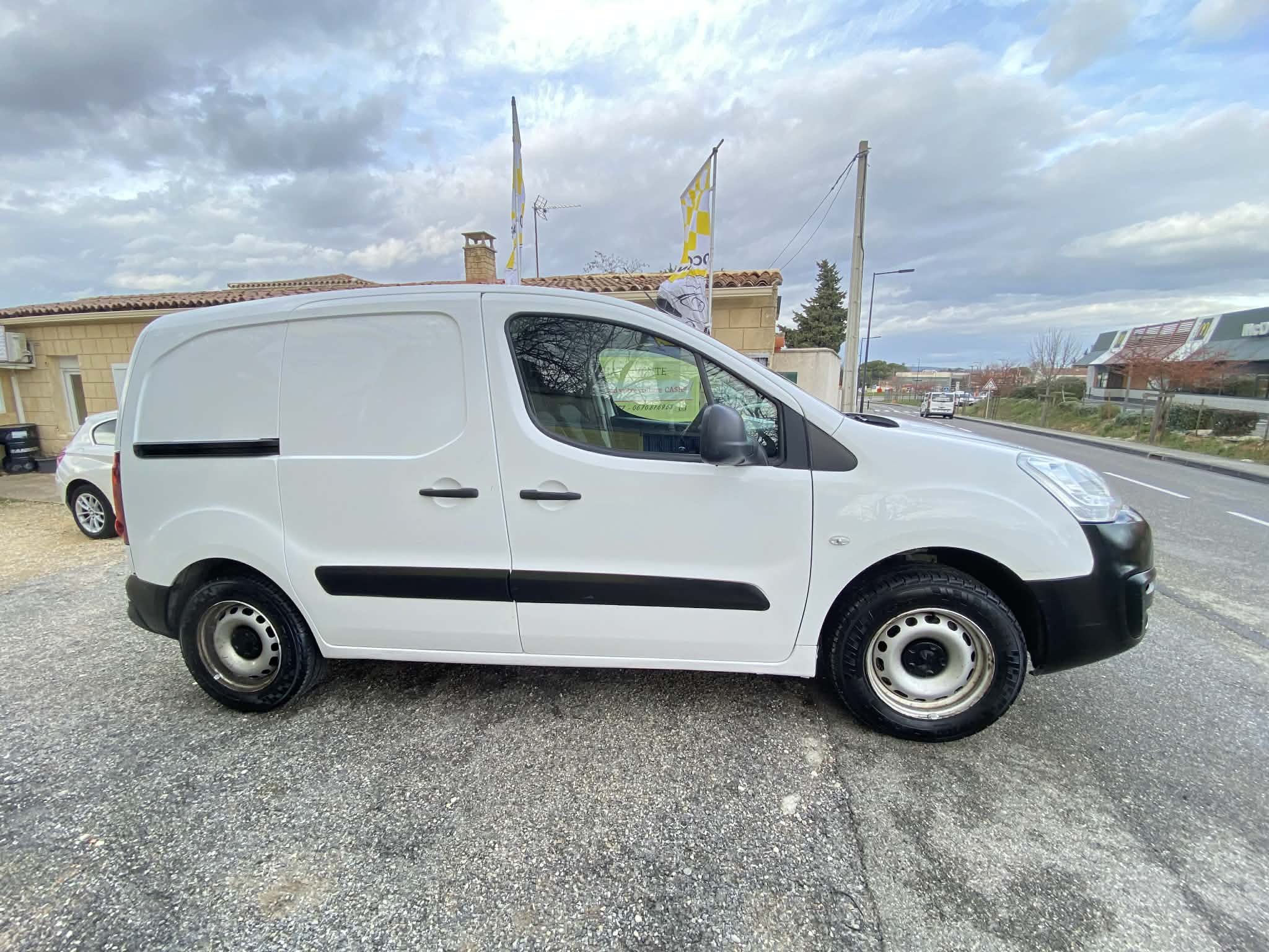 Peugeot Partner  1.6 BlueHDi 100ch  DIESEL. 130000km