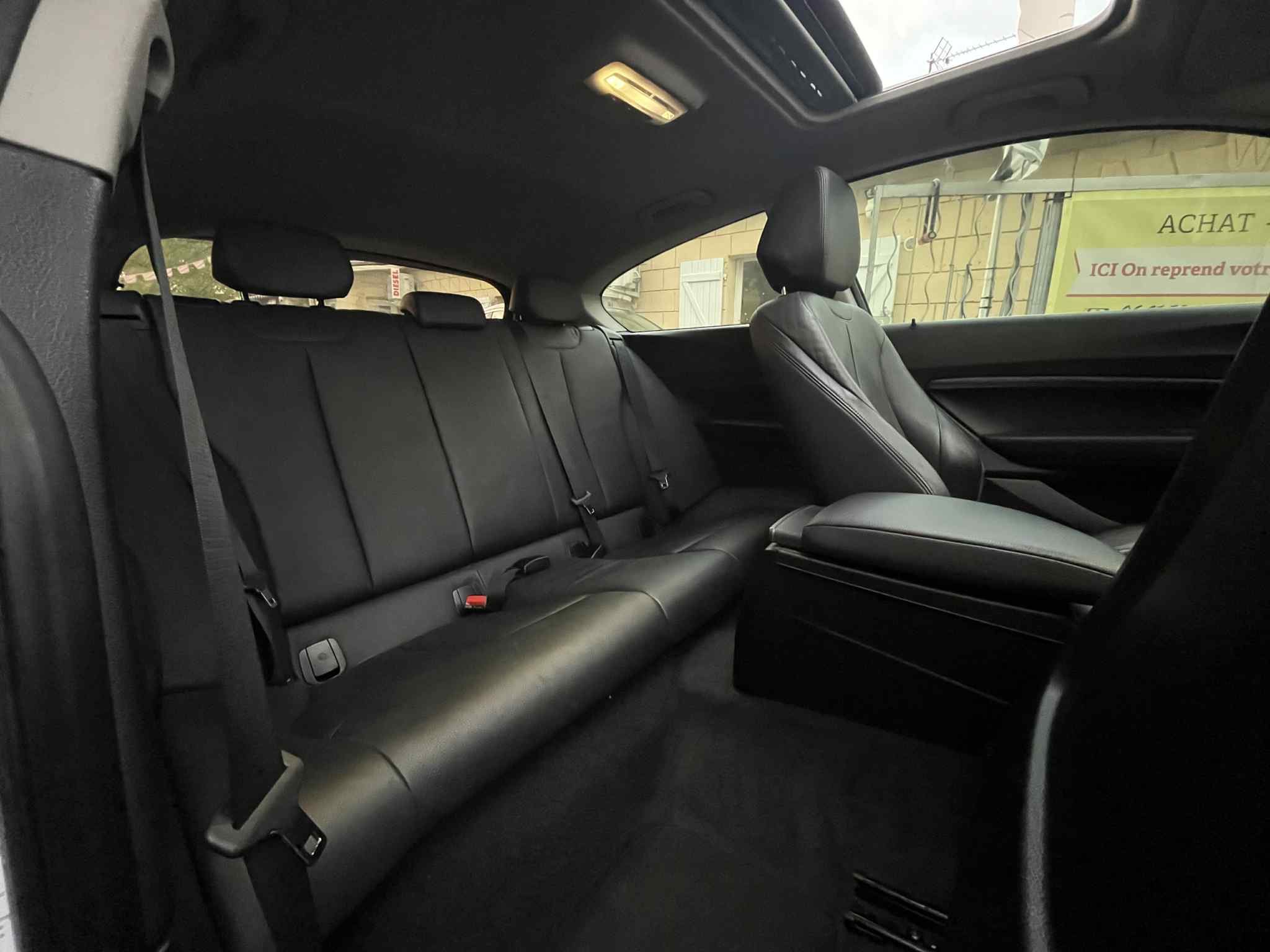 BMW SERIE 1 (E82)   COUPE 118D 143ch  boite automatique  Diesel  2013