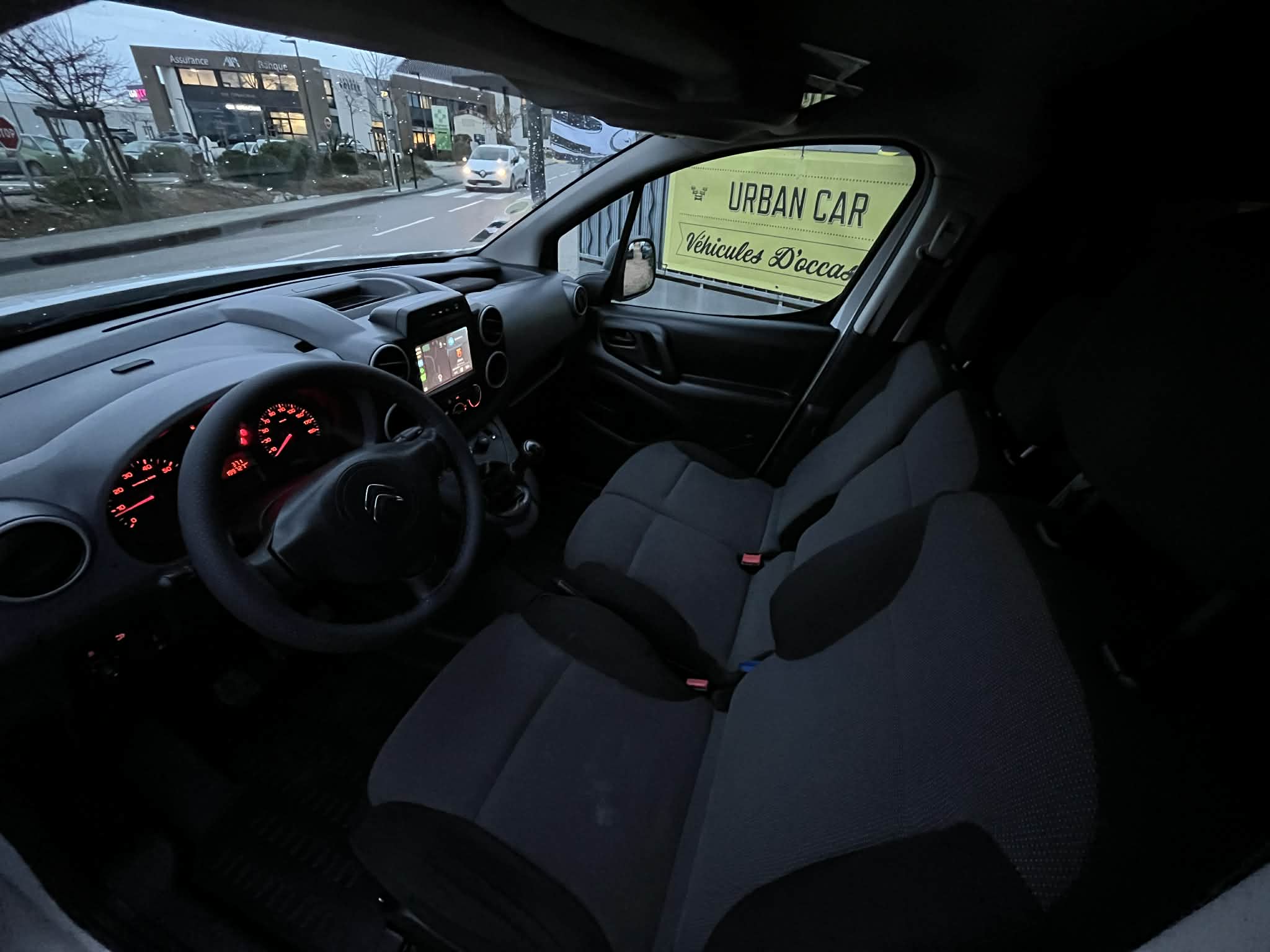 Citroën Berlingo  2017  Diesel   199 700 KM   ENTRETIEN COMPLET A JOUR !!!