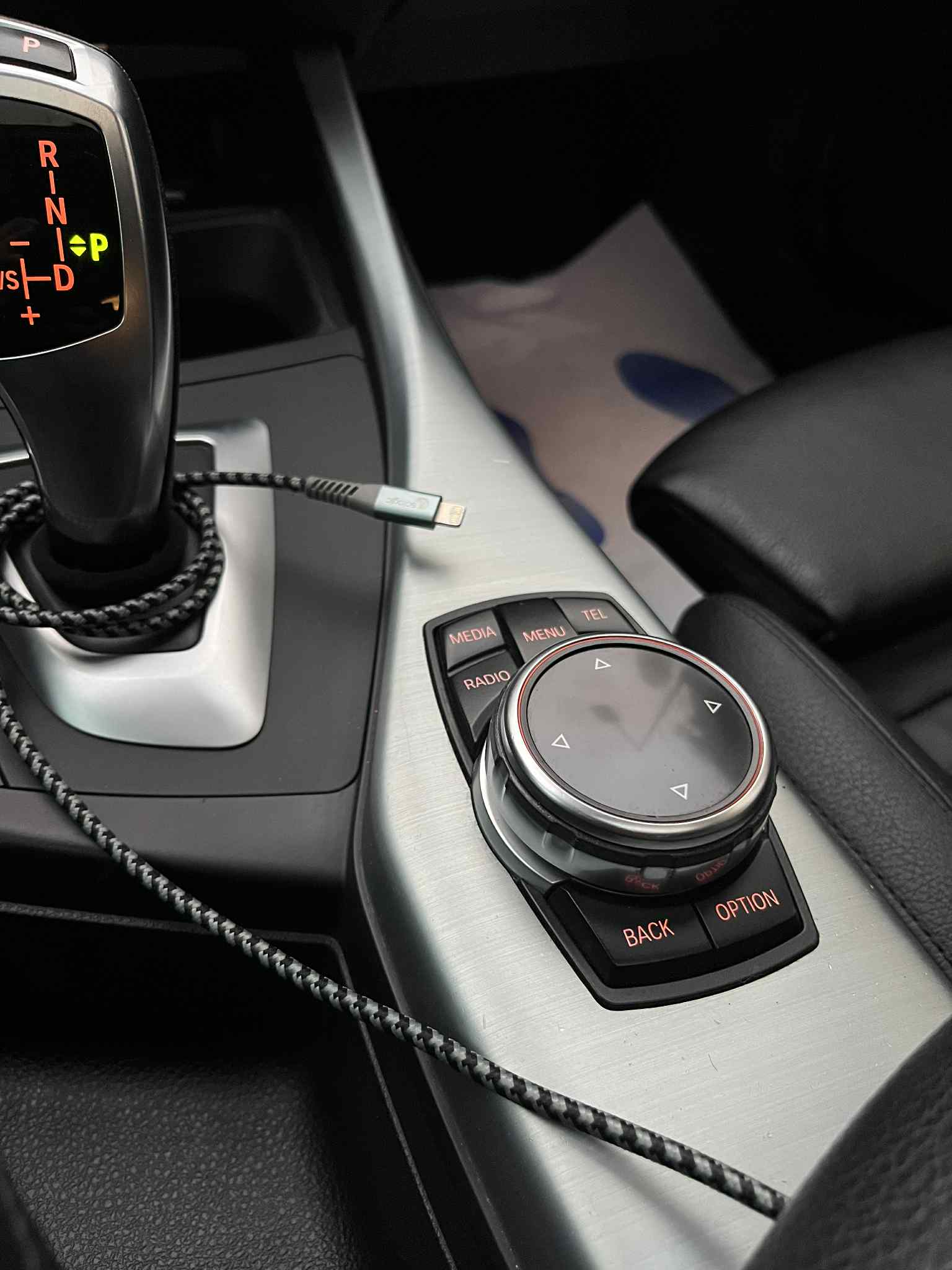 BMW SERIE 1 (E82)   COUPE 118D 143ch  boite automatique  Diesel  2013