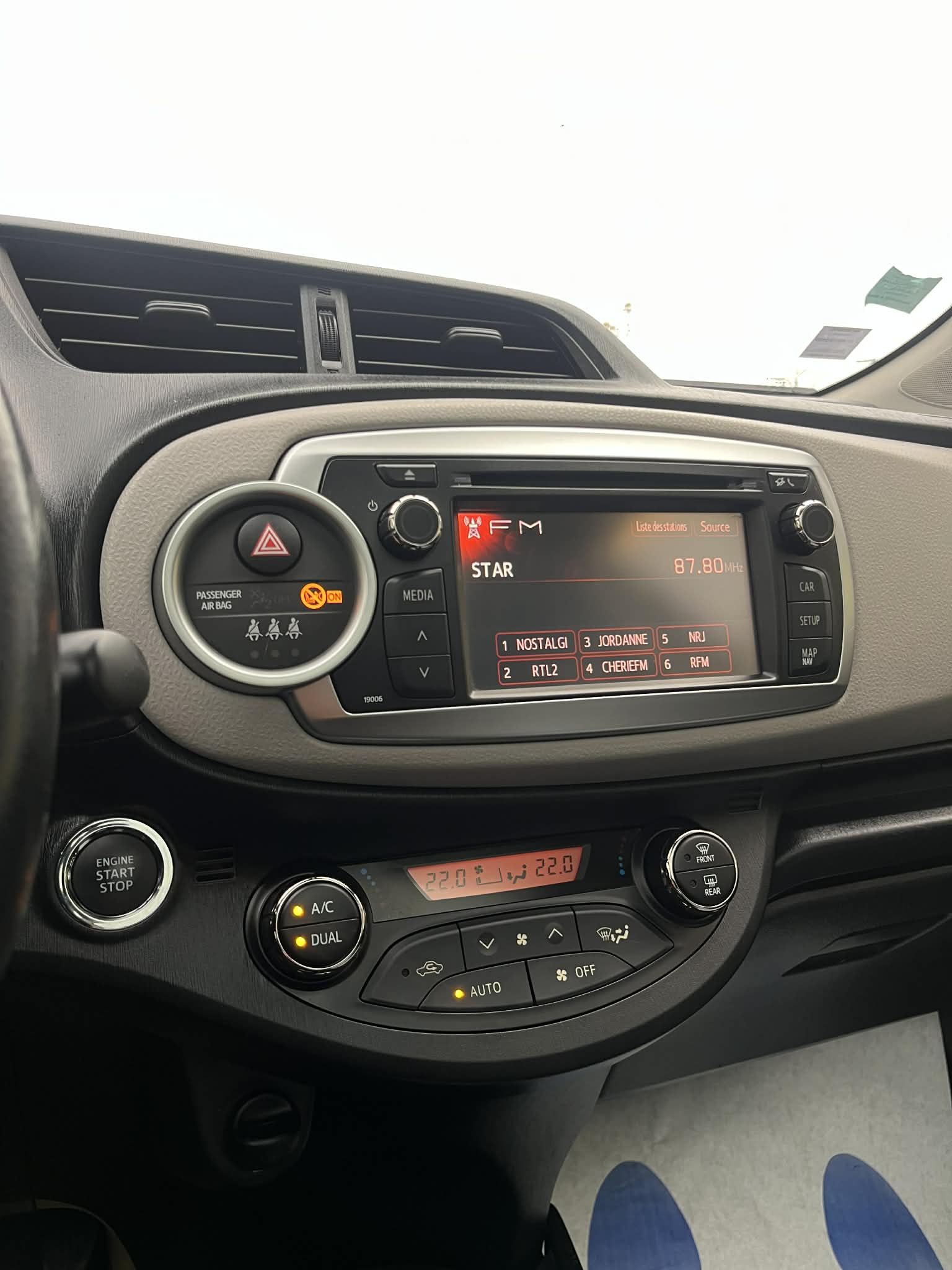 TOYOTA YARIS II    90ch  D-4D EXCELIA    Diesel   boite automatique