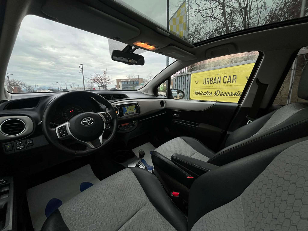 TOYOTA YARIS II    90ch  D-4D EXCELIA    Diesel   boite automatique