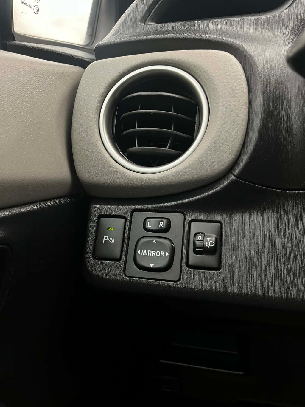 TOYOTA YARIS II    90ch  D-4D EXCELIA    Diesel   boite automatique